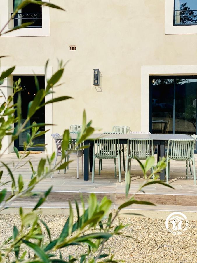 Domaine De Merins, 10 Couchages Avec Piscine, Face A La Riviere, A 4Km De La Plage Fleury  Exteriör bild