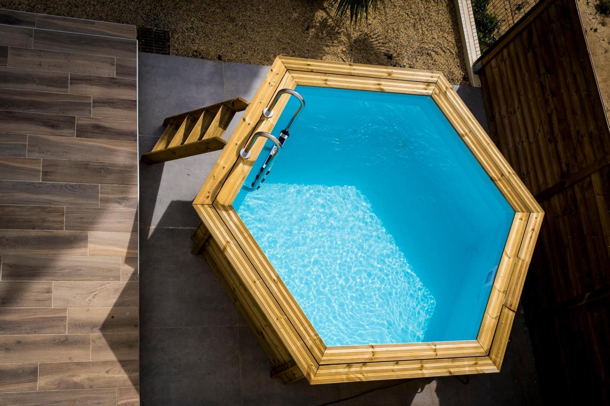 Domaine De Merins, 10 Couchages Avec Piscine, Face A La Riviere, A 4Km De La Plage Fleury  Exteriör bild